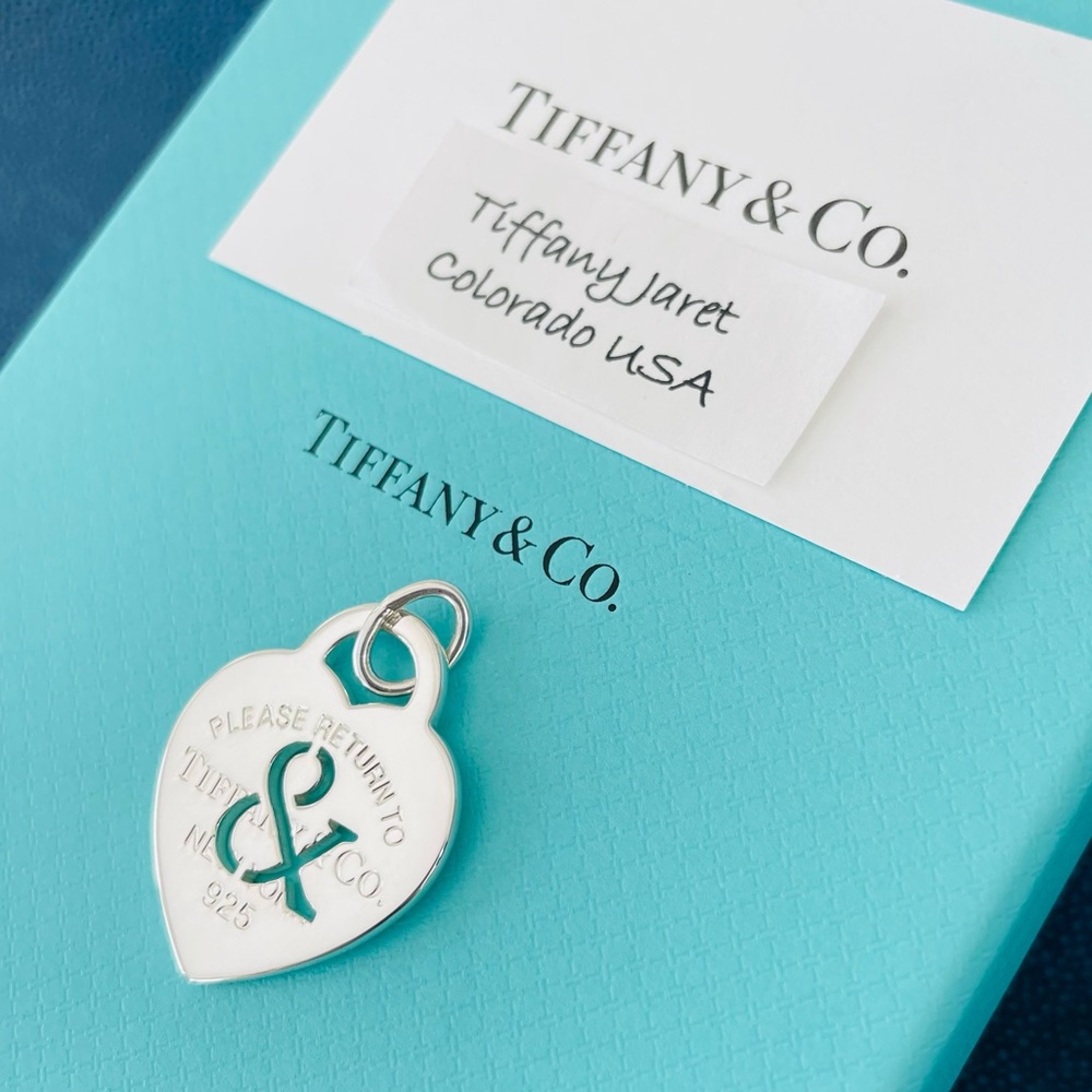 T&Co Large Ampersand Heart Charm